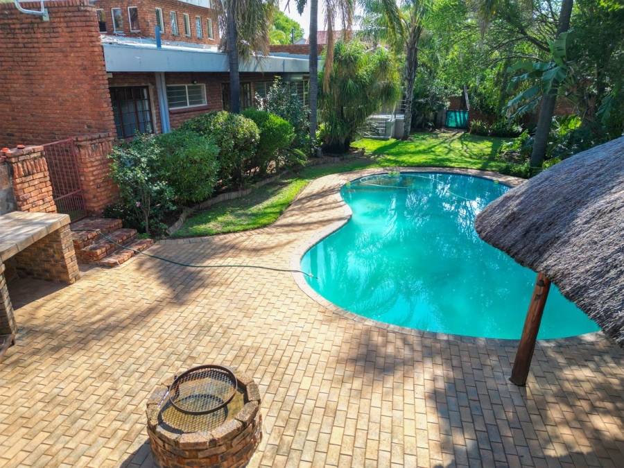 4 Bedroom Property for Sale in Ifafi North West